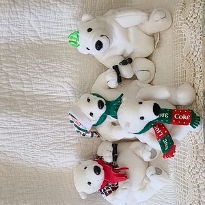 Set if 4 CocaCola Christmas Beanie Bears.